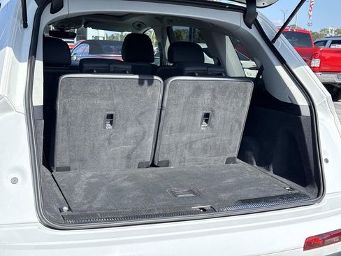 Used 2023 Audi Q7 3.0T Premium Plus image 11