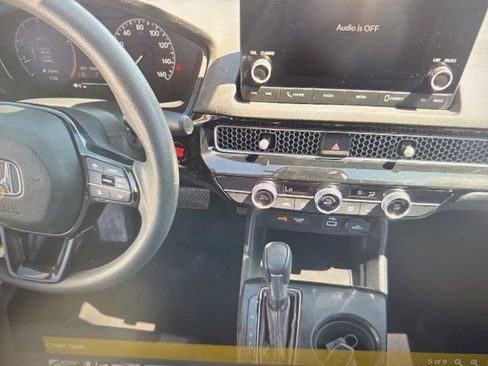 Used 2023 Honda Civic LX image 6