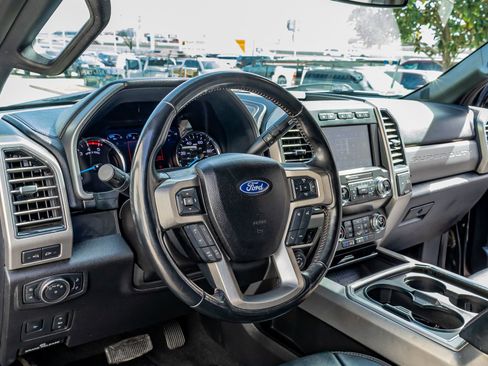 Used 2021 Ford F250 Platinum w/ Tremor Off-Road Package image 15