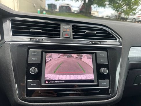Used 2024 Volkswagen Tiguan S FWD image 13