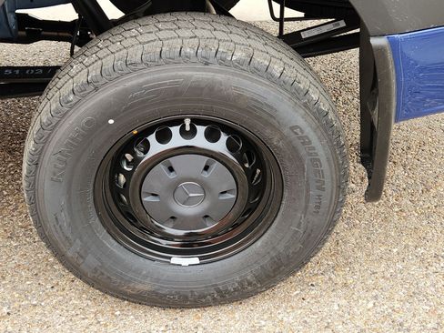 New 2025 Mercedes-Benz Sprinter 2500 image 11