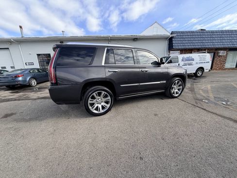 Used 2015 Cadillac Escalade Premium image 8