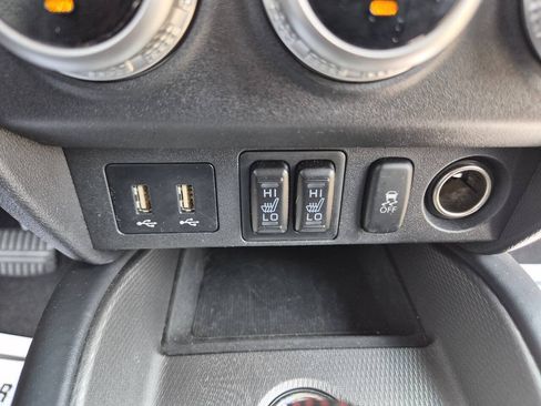 Used 2025 Mitsubishi Outlander Sport LE AWD/4WD image 17