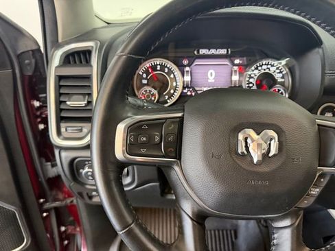 Used 2022 RAM 1500 Laramie AWD/4WD image 14