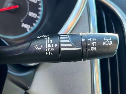 Certified 2023 Chevrolet Equinox LS w/ Driver Confidence II Package image 20