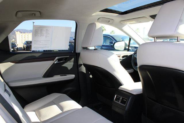 Certified 2022 Lexus RX 350 FWD w/ Premium Package image 7