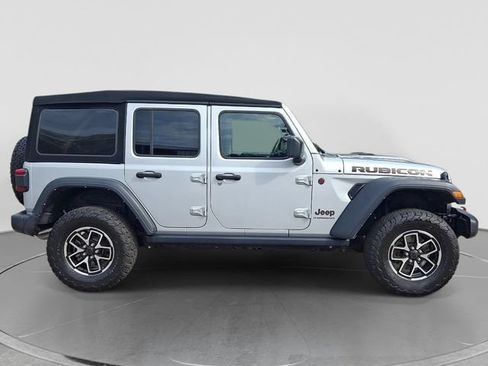 Used 2024 Jeep Wrangler Unlimited Rubicon w/ Safety Group AWD/4WD image 8