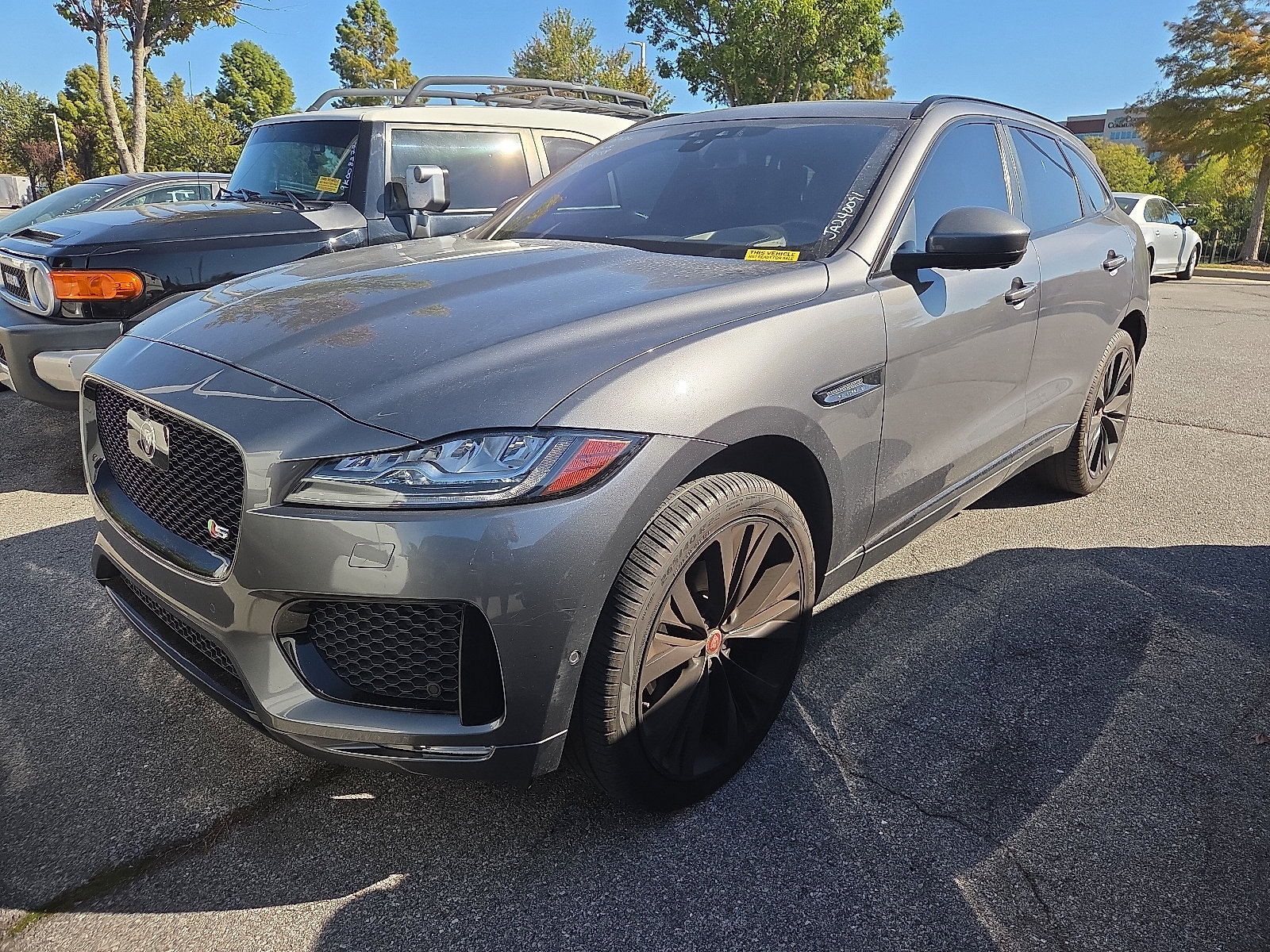 Used 2018 Jaguar F-PACE S AWD/4WD image 2