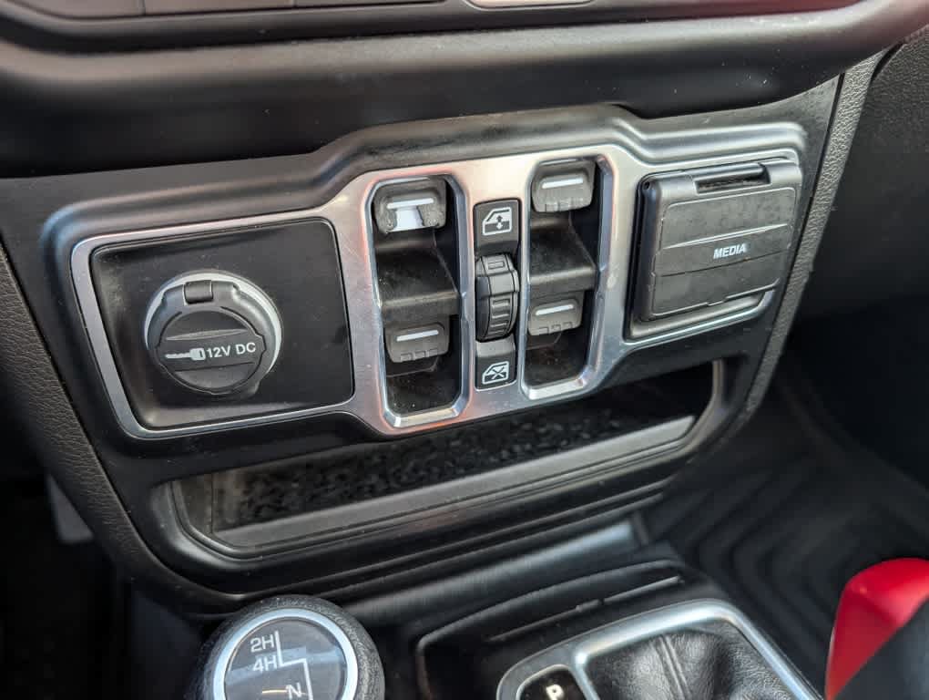 Used 2021 Jeep Wrangler Unlimited Sport AWD/4WD image 17