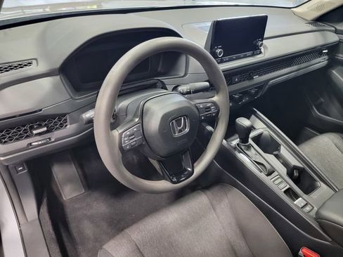 Used 2023 Honda Accord EX image 12