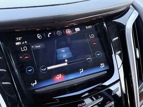 Used 2020 Cadillac Escalade ESV 2WD image 63