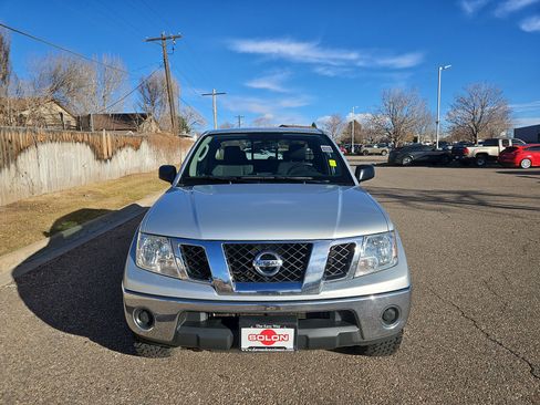 Used 2011 Nissan Frontier SV w/ SV Premium Utility Pkg image 5