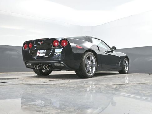 Used 2009 Chevrolet Corvette Coupe w/ Preferred Equipment Group RWD image 43