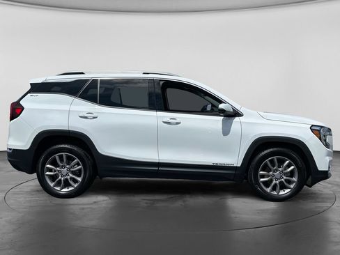 Used 2024 GMC Terrain SLT AWD/4WD image 9