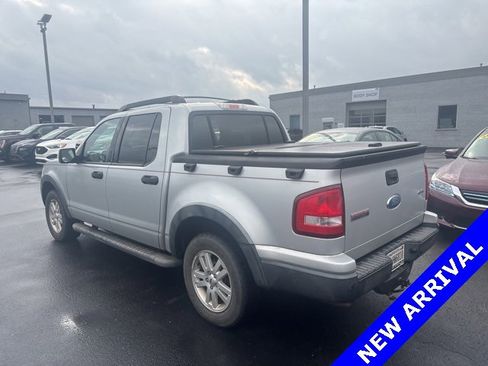 Used 2010 Ford Explorer Sport Trac XLT image 4