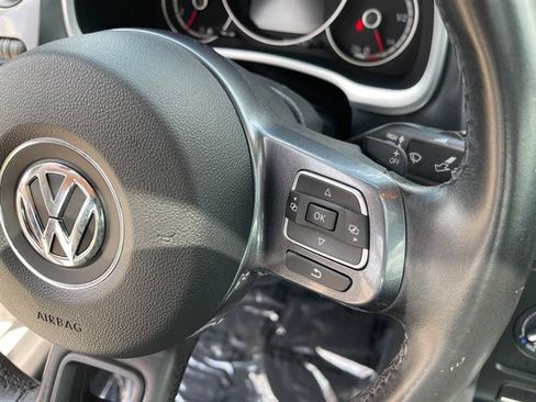 Used 2013 Volkswagen Beetle TDI FWD image 14
