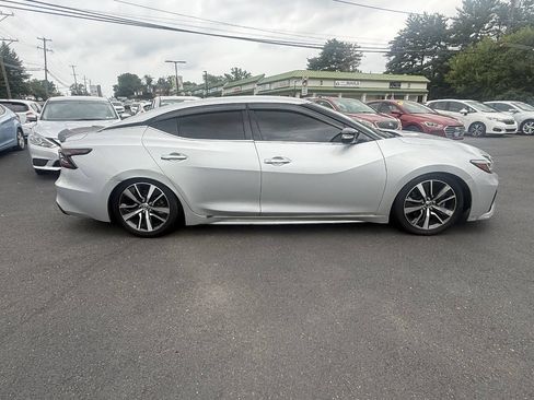 Used 2020 Nissan Maxima 3.5 SV w/ Floor Mat Group FWD image 11