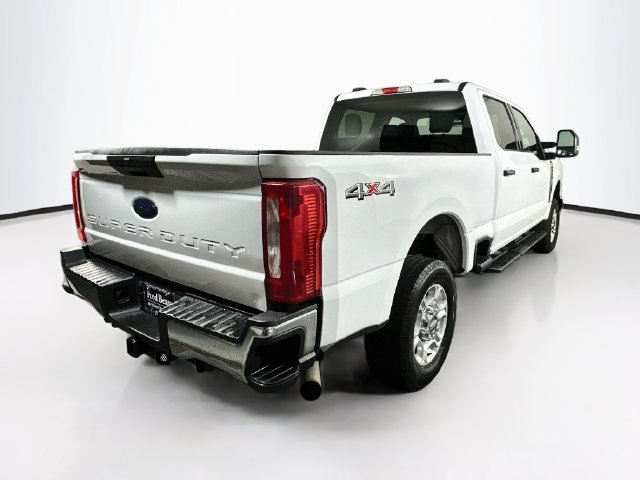 Used 2025 Ford F250 XLT w/ Snow Plow Prep Package AWD/4WD image 9