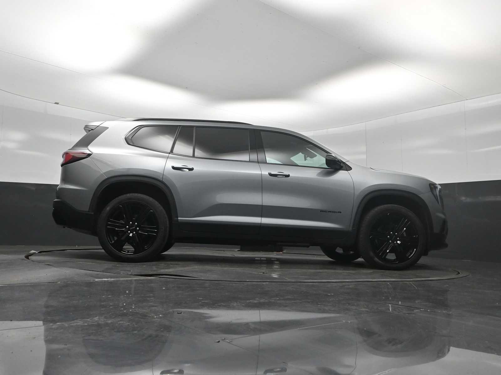 Used 2025 GMC Acadia Elevation w/ Black Edition AWD/4WD image 35