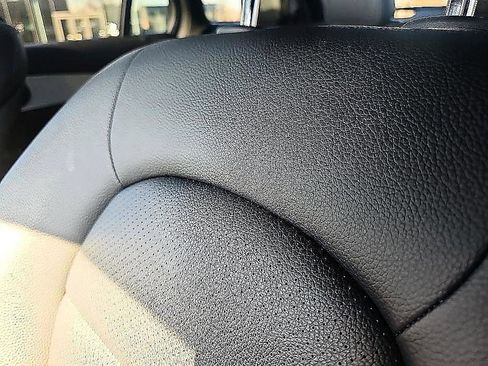 Used 2022 Mercedes-Benz GLC 300 image 13