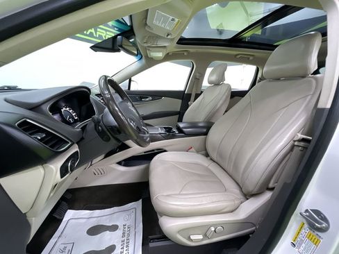 Used 2016 Lincoln MKX Reserve w/ Technology Package image 17