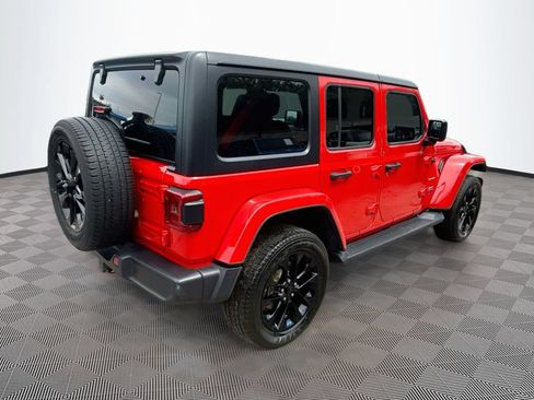 Used 2022 Jeep Wrangler Unlimited Sahara AWD/4WD image 6
