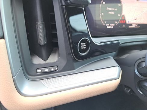 Certified 2024 Porsche Cayenne image 28