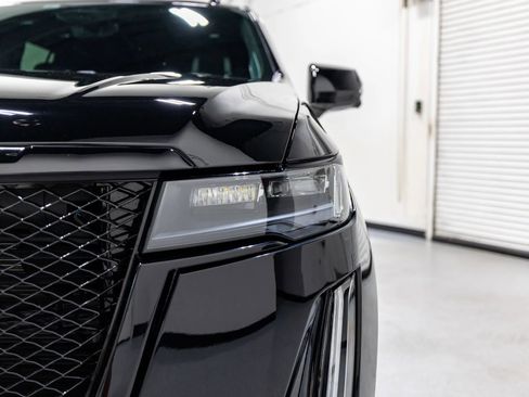 Used 2023 Cadillac Escalade Sport Platinum w/ LPO, ONYX Package image 7