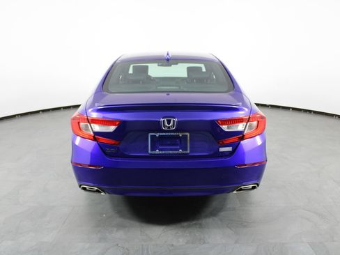 Used 2018 Honda Accord Sport image 10