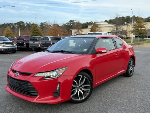 Used 2014 Scion tC image 1