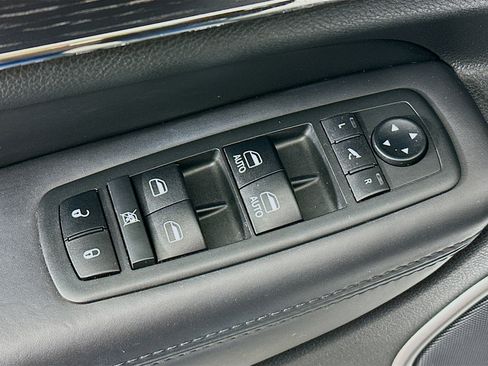 Used 2019 Jeep Grand Cherokee High Altitude image 17