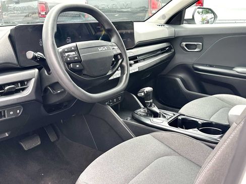Used 2025 Kia K4 FWD image 18