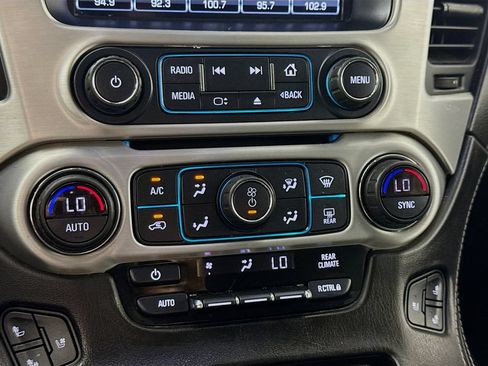 Used 2020 GMC Yukon XL SLT RWD image 16