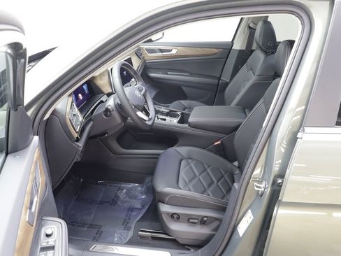 New 2026 Volkswagen Atlas SE image 7