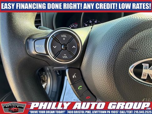 Used 2016 Kia Soul FWD image 25