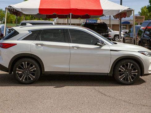 Used 2021 INFINITI QX50 Luxe w/ Appearance Package AWD/4WD image 4