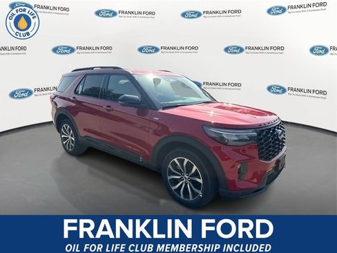New 2025 Ford Explorer ST-Line image 1