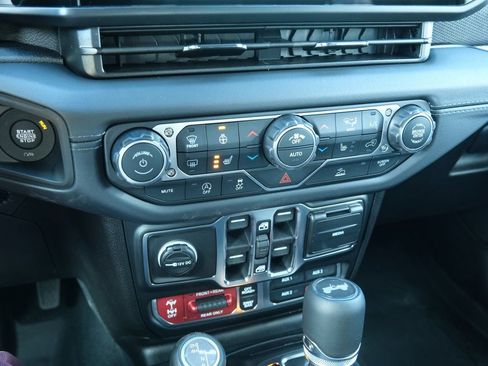 New 2026 Jeep Wrangler Unlimited Rubicon image 22