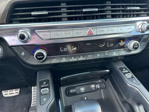 Used 2022 Kia Telluride SX w/ SX Prestige Package image 29