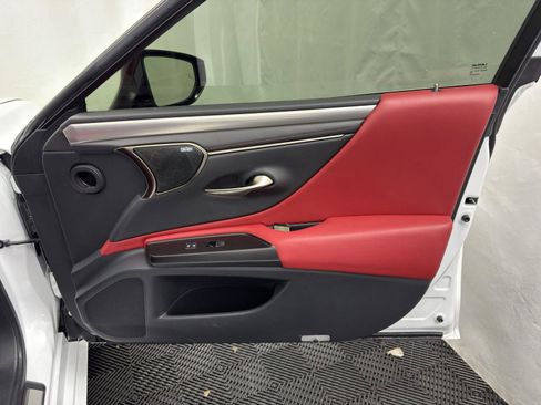 Used 2019 Lexus ES 350 F Sport w/ Accessory Package image 34