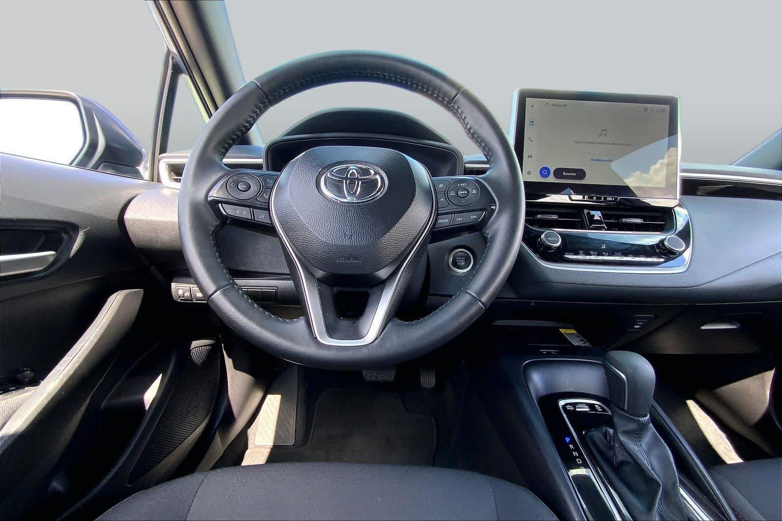 Certified 2026 Toyota Corolla SE w/ SE Package FWD image 6