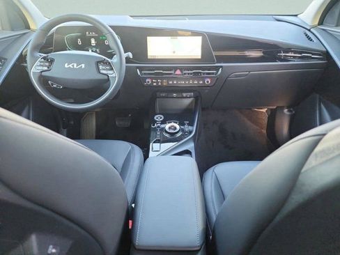 New 2025 Kia Niro EX w/ EX Cold Weather Package FWD image 7