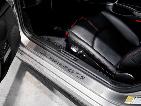 Used 2012 Porsche 911 Carrera 4 GTS image 20