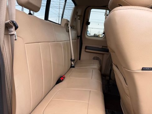 Used 2016 Ford F350 Lariat w/ Chrome Package image 25