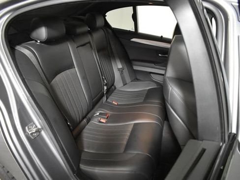 Used 2013 BMW M5 RWD image 35