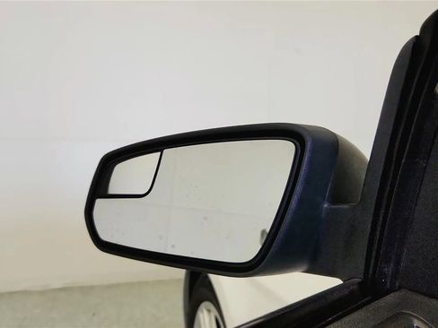 Used 2013 Ford Mustang V6 image 25