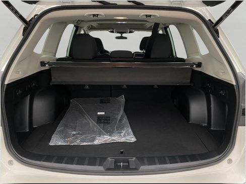 Used 2023 Subaru Forester Premium AWD/4WD image 6