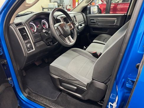 Used 2022 RAM 1500 Classic SLT AWD/4WD image 13