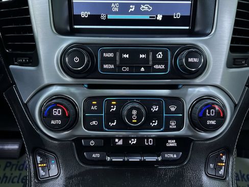 Used 2017 GMC Yukon SLT AWD/4WD image 24