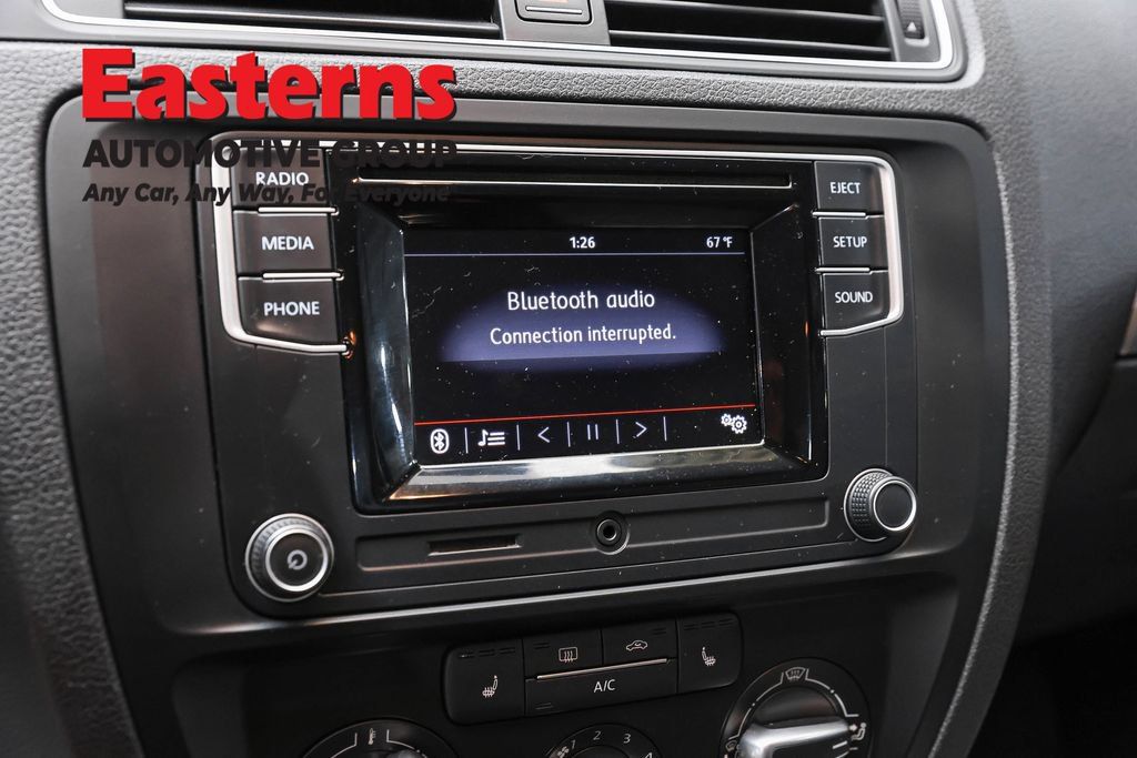 Used 2017 Volkswagen Jetta S w/ Jetta S Cold Weather Package FWD image 19